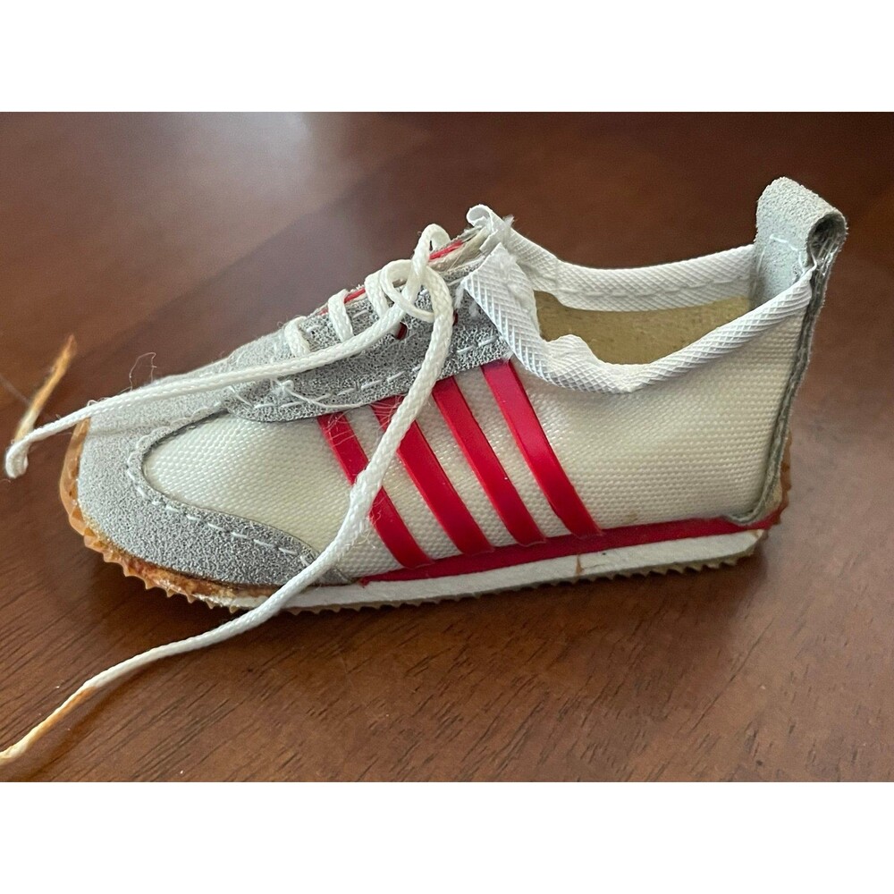 Vintage miniature, Adidas, red and white tennis shoe collector. - Picture 7 of 11